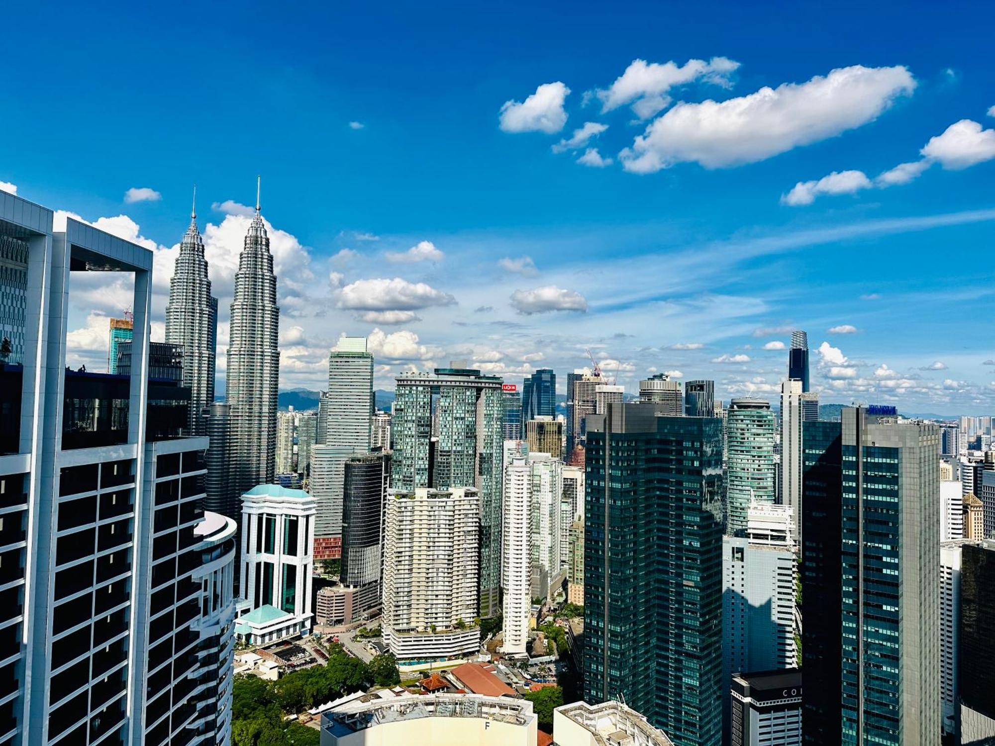 The Platinum Kuala Lumpur By Cozy White Διαμέρισμα Εξωτερικό φωτογραφία