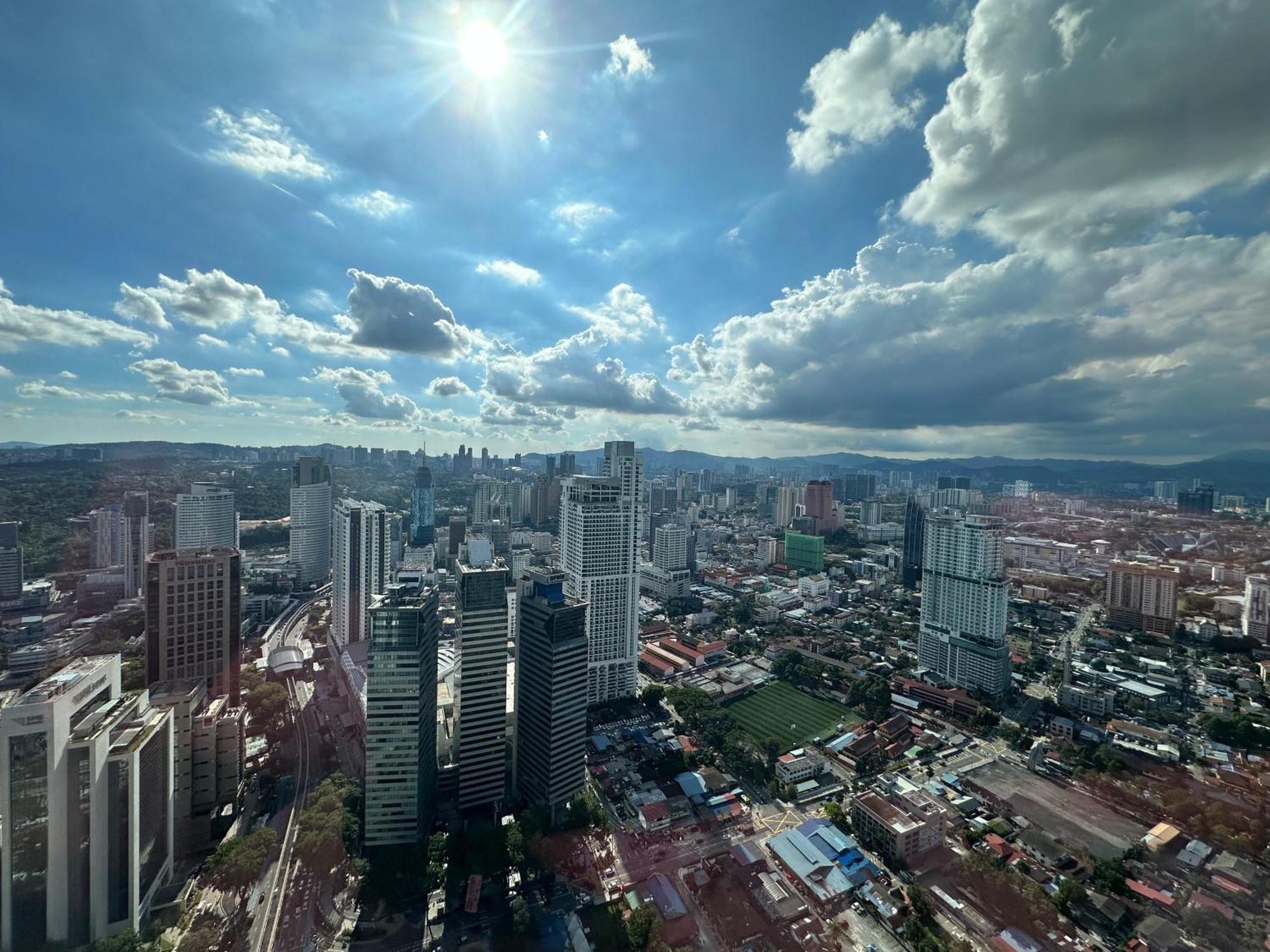 The Platinum Kuala Lumpur By Cozy White Διαμέρισμα Εξωτερικό φωτογραφία